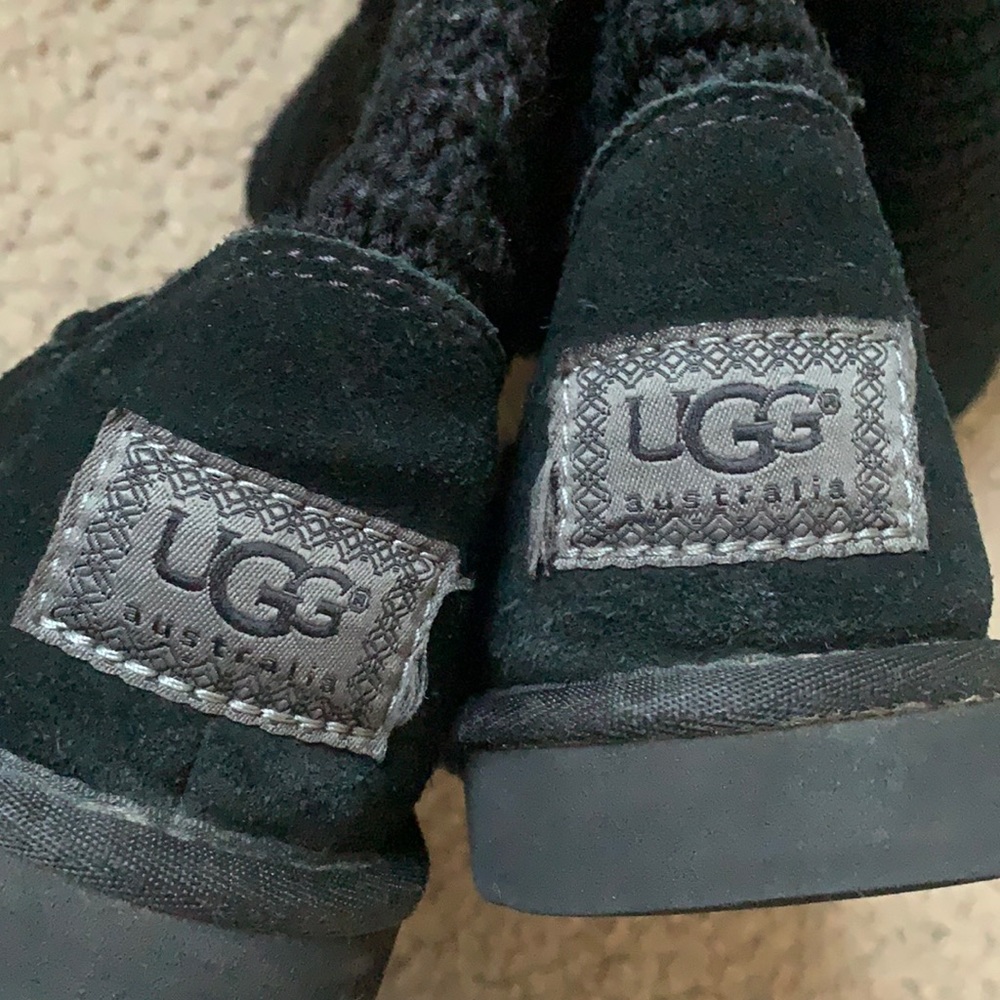 Uggs - image 4